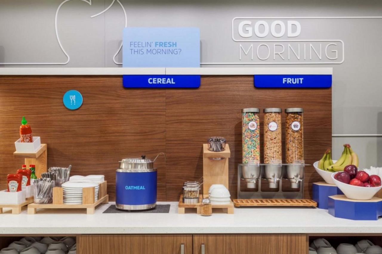 Holiday Inn Express Pittston - Scranton Airport By Ihg Extérieur photo