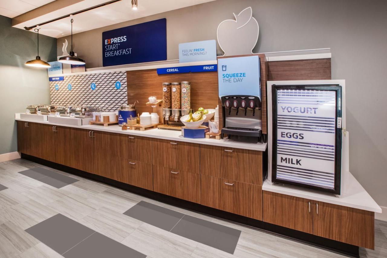 Holiday Inn Express Pittston - Scranton Airport By Ihg Extérieur photo